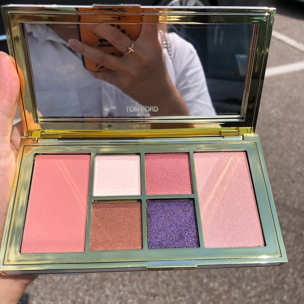Tom Ford eye and face palette Violet Argente 04